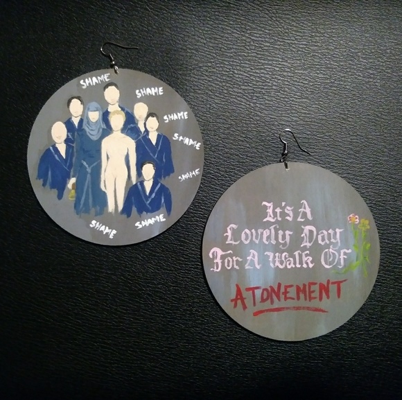 "The Walk" Earrings - Picture 3 of 8